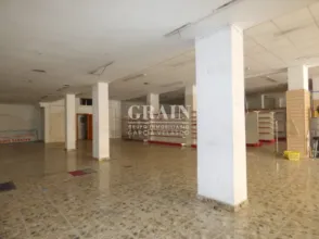 Local comercial en Industria
