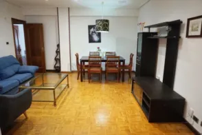Piso en Avda. La Paz