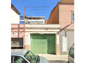 Casa adossada a Carrer de l'Empordà, 66