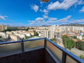 Piso en La Aurora-La Alameda