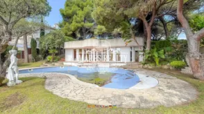 Chalet en Canyelles-La Montgoda