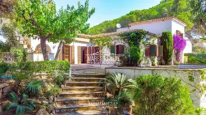 Chalet en Canyelles-La Montgoda