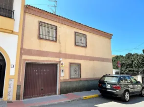 Chalet in calle Pino, nº 14