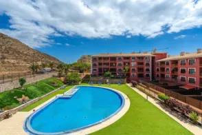 Apartamento en calle Ruiseñor, 12