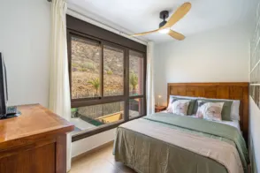 Apartamento en calle Ruiseñor, 12