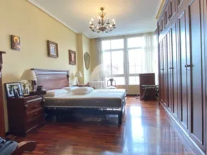 Piso en Valle Inclan-Maristas