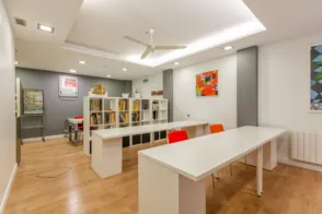 Local comercial en calle de la Tejería, 43