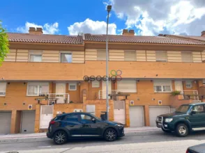 Casa adosada en calle de Humanes de Mohernando