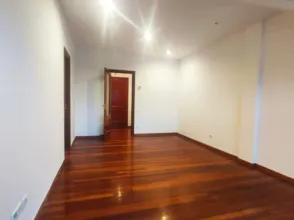 Piso en calle Av Justina Berdia, nº 1