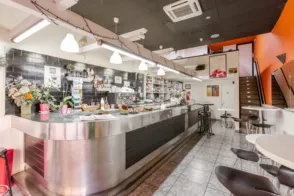 Local comercial en calle de Paulino Caballero, 24