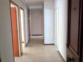 Piso en Avenida de Cantabria, 23