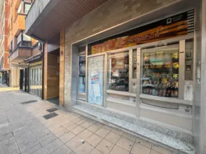 Local comercial en calle del Palacio Valdés