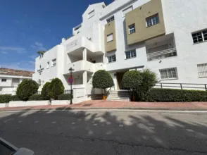 Apartamento en Nueva Andalucía-Centro
