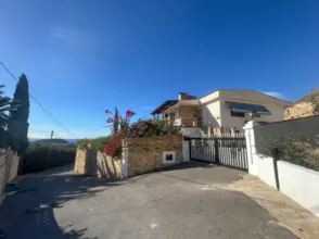 Chalet en Coveta Fuma
