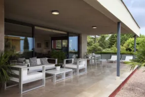Chalet en Los Monasterios-Alfinach