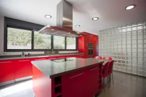 Chalet en Los Monasterios-Alfinach
