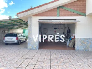 Chalet en Urbanización Las Arenas