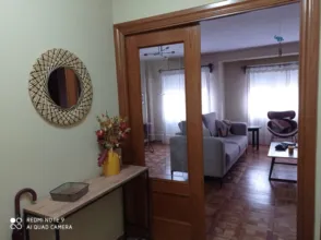 Piso en calle Marqués de Casa Valdés