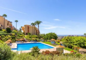 Apartamento en calle los Arqueros, Urb Las Jacarandas, Torre Esteril 94