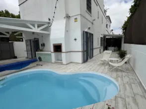 Casa pareada en Zona Universitaria