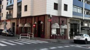 Local comercial en calle Uztarroz