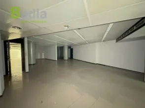 Local comercial en Carrer de Maragall, 17