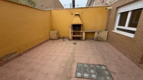 Casa adosada en calle de San Juan de Dios