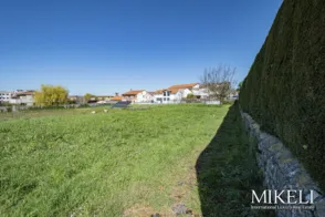 Terreno en calle de Corceño, 23