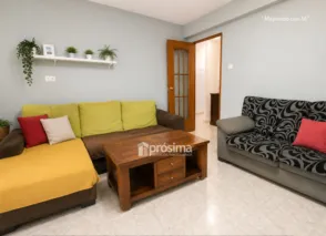 Piso en calle Serrano Fernández