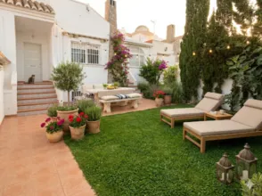 Chalet adosado en calle de Alcor