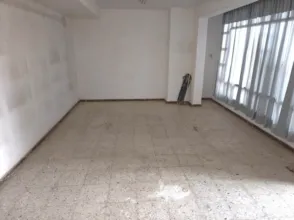 Local comercial en calle Tres de Agosto