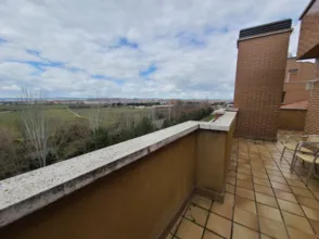 Ático en calle de los Arribes del Duero