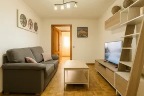 Piso en Naranjo-La Serna