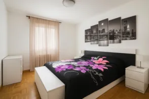 Piso en Naranjo-La Serna