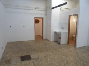 Local comercial en Alejandro San Martín Doktorearen Kalea