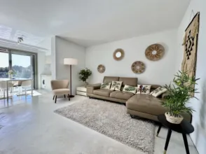 Piso en Carrer de Saridakis