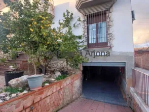 Chalet adosado en calle Vereda De Castro
