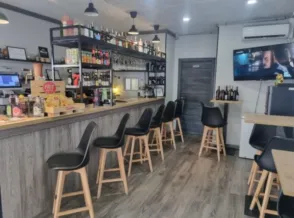 Local comercial en Carrer del Monestir, 2