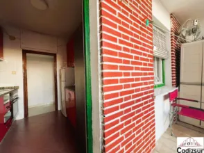 Piso en calle Salvador del Mundo