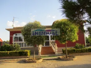 Chalet unifamiliar en Peral