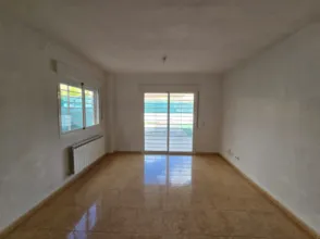 Chalet adosado en Pioz