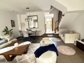 Chalet adosado en calle Pablo Picasso