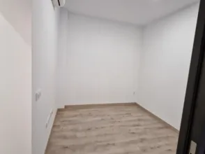 Estudio en calle Baños, 32