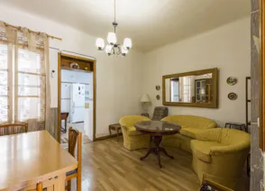 Casa en calle de la Rosa, 13