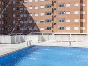 Piso en Avenida de la Reina Victoria Eugenia, 2