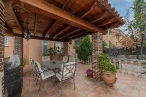 Chalet en Avenida de Valdelacea