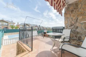 Chalet adosado en calle del Río Jarama
