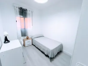Habitación en Avenida de Santa Eugenia