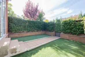 Chalet adosado en calle de la Albahaca