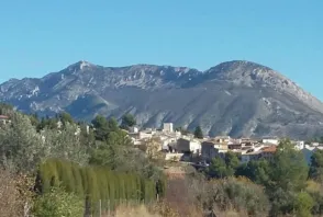Chalet rústico en calle de Benilloba